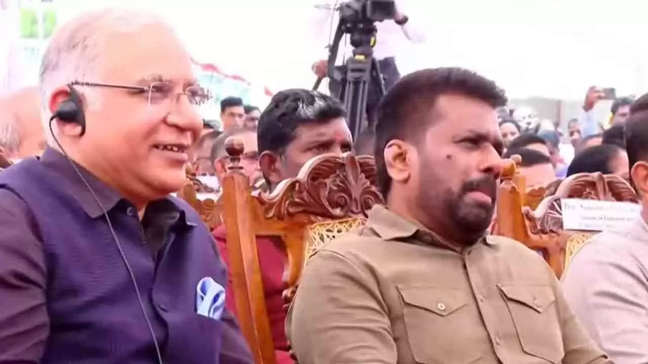 வீட்டு உரிமை பத்திரங்கள் வழங்கும் நிகழ்வு